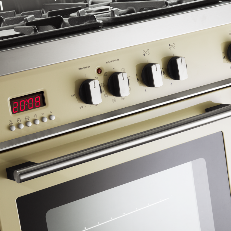 Modern Twin Cavity Dual Fuel Range Cooker In Cream Delonghi